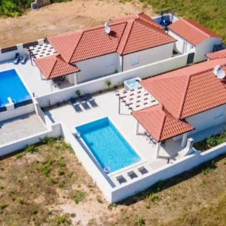 Villas Sabun - Modern House With Heated Pool Privlaka  Esterno foto