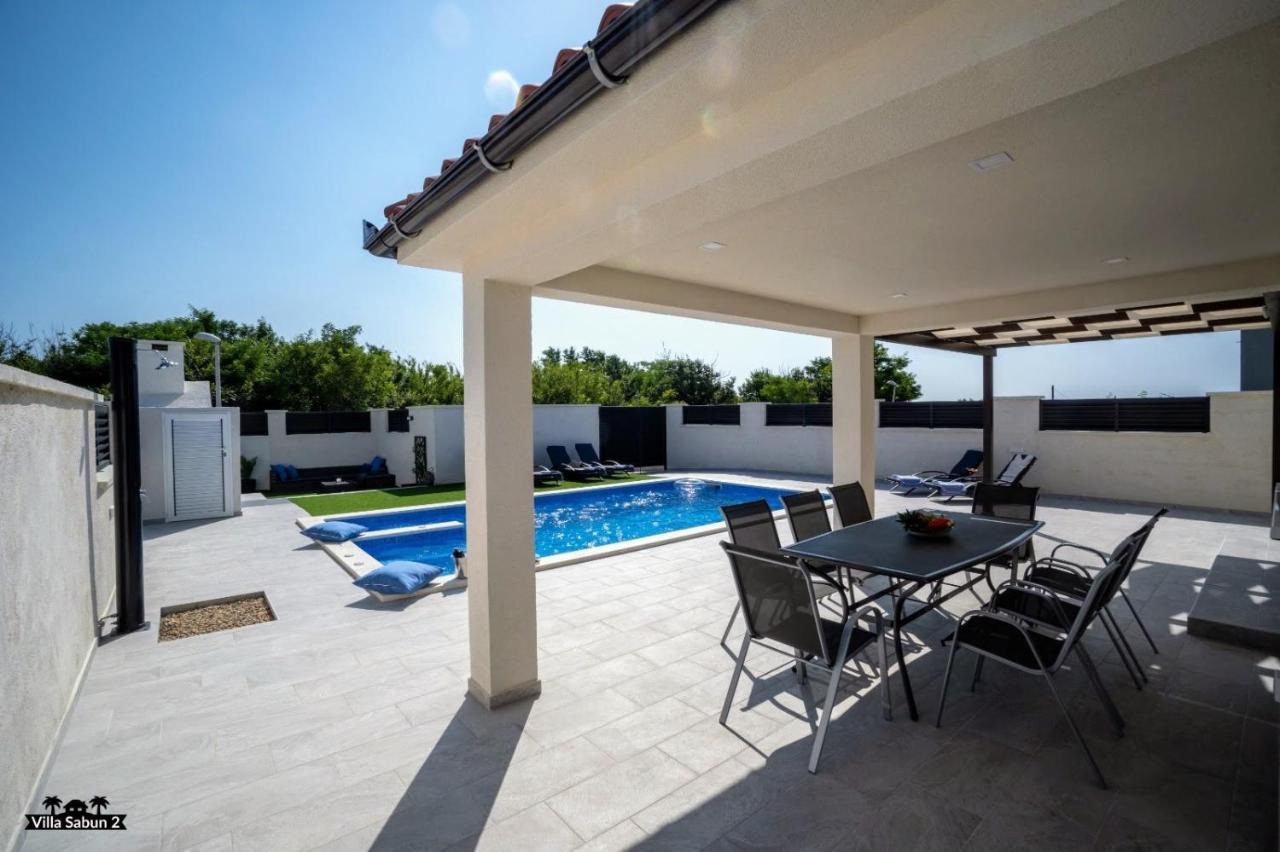 Villas Sabun - Modern House With Heated Pool Privlaka  Esterno foto