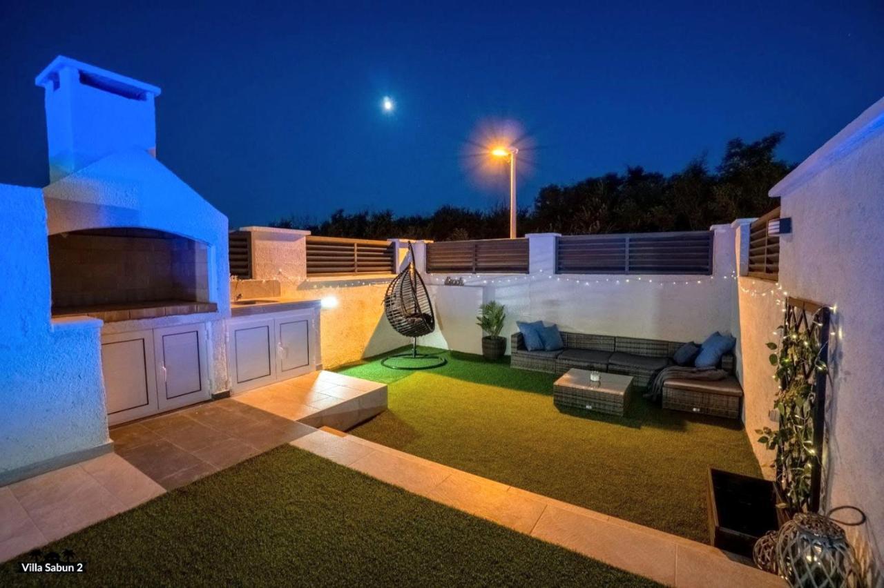 Villas Sabun - Modern House With Heated Pool Privlaka  Esterno foto