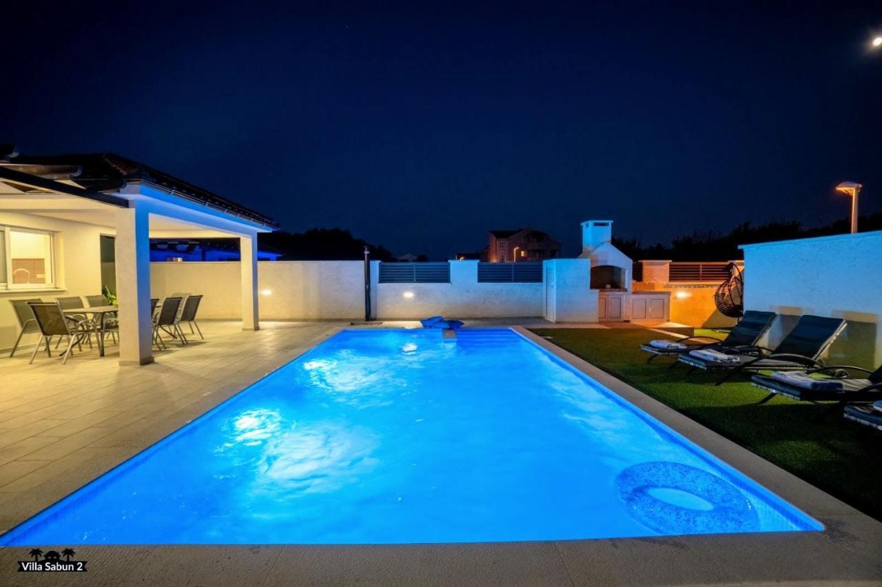 Villas Sabun - Modern House With Heated Pool Privlaka  Esterno foto