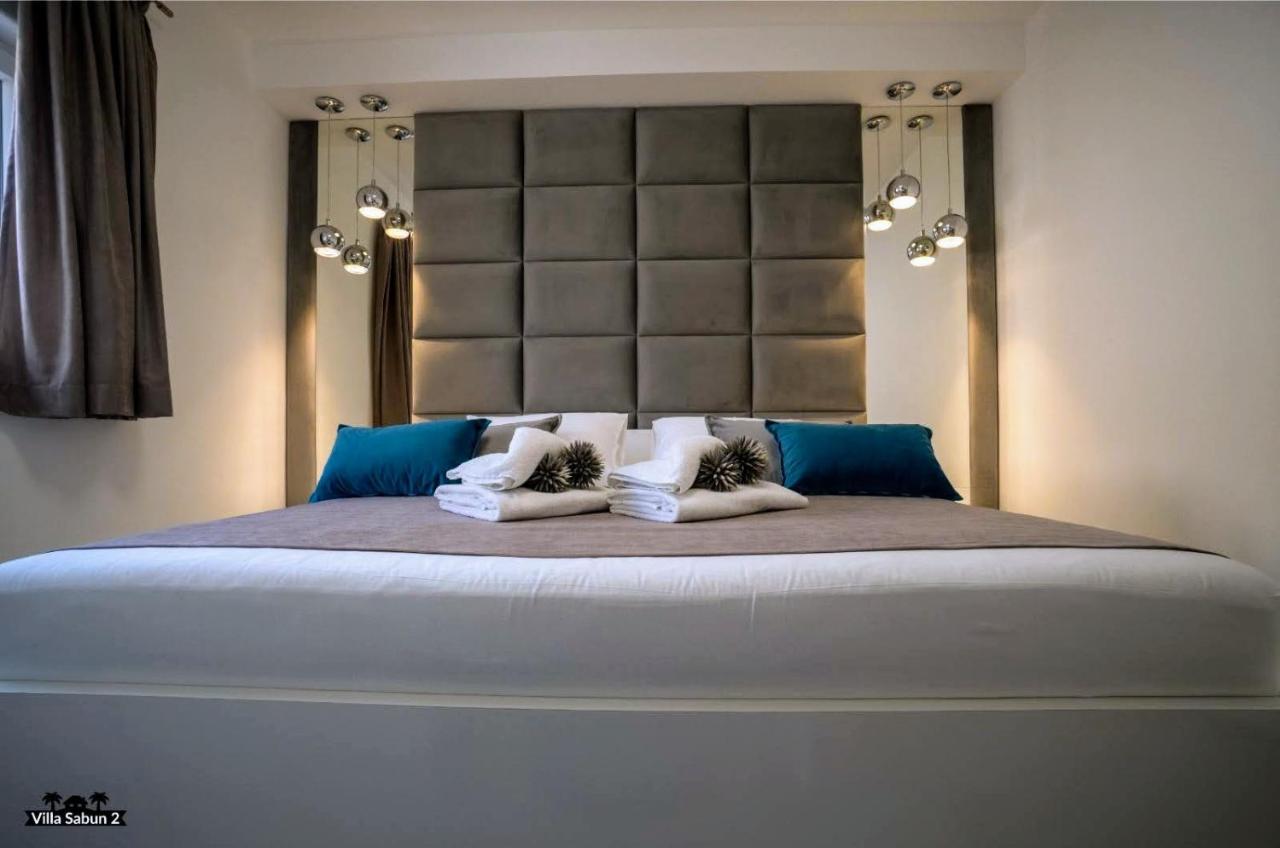 Villas Sabun - Modern House With Heated Pool Privlaka  Esterno foto