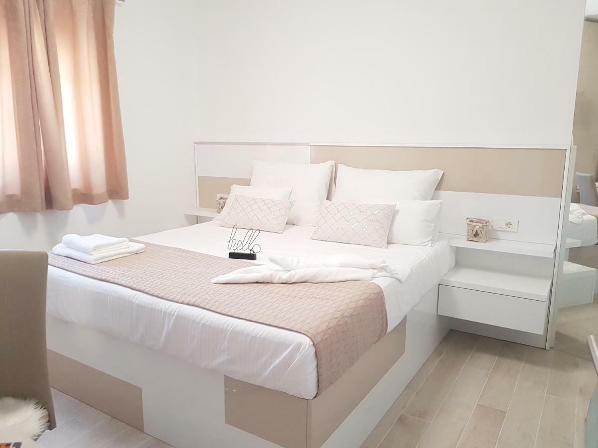 Villas Sabun - Modern House With Heated Pool Privlaka  Esterno foto