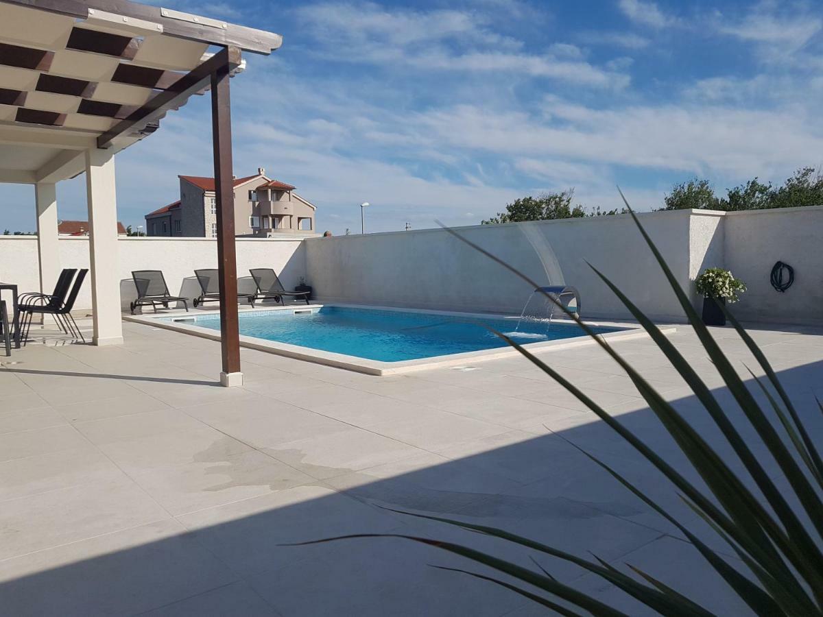 Villas Sabun - Modern House With Heated Pool Privlaka  Esterno foto