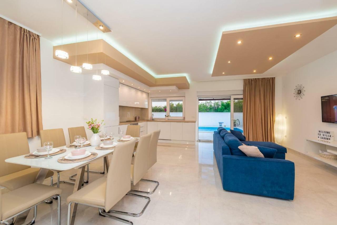 Villas Sabun - Modern House With Heated Pool Privlaka  Esterno foto
